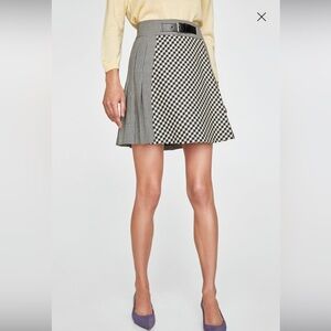 Zara Women’s Houndstooth Pleated Belt Mini Skirt